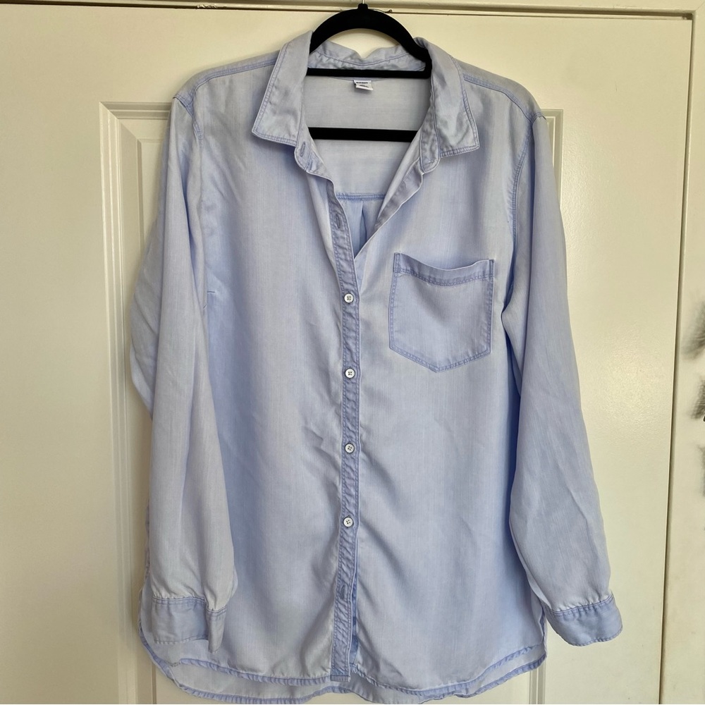 Old Navy light denim Chambray shirt